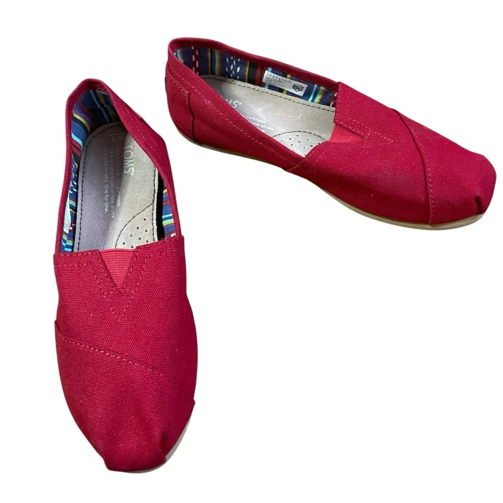 Toms Alpargates Red Canvas Flats Slip-On Canvas Loafers Comfort Cushion Easy on.
